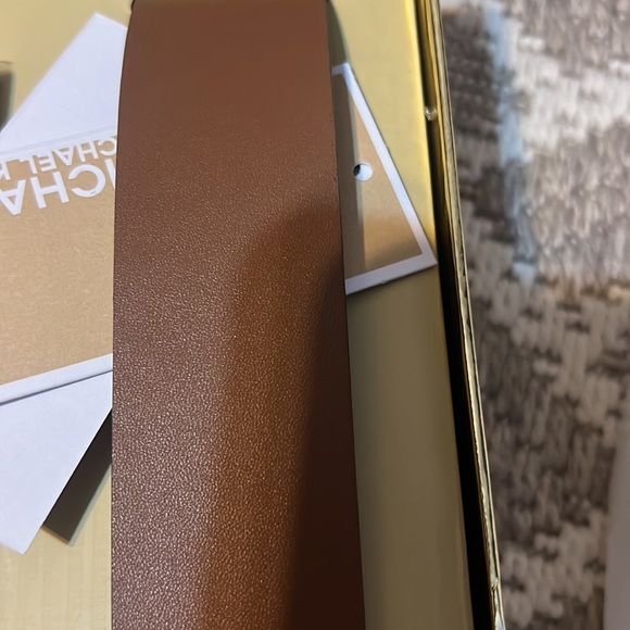 Michael Kors belt set - Picture 5 of 5